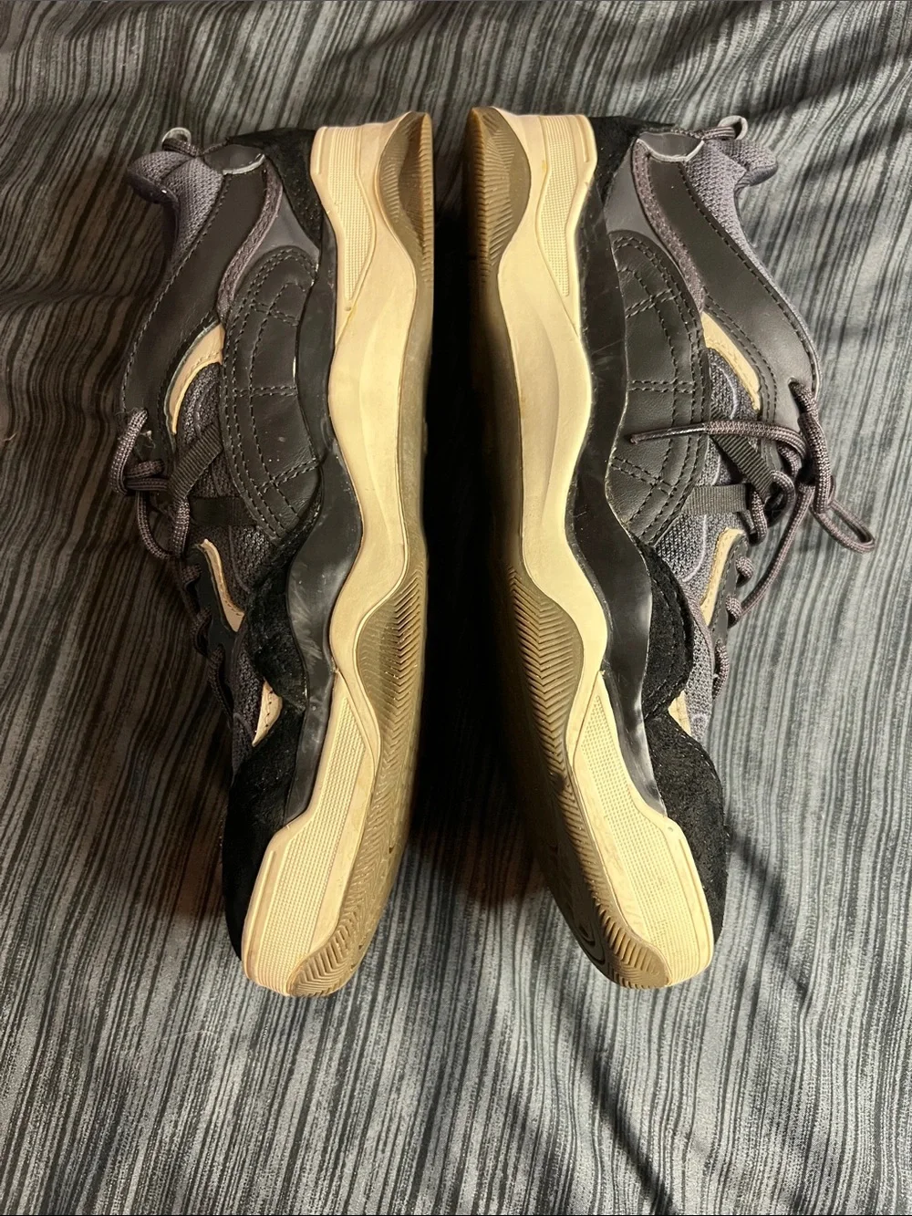 Vans Varix WC sneakers.